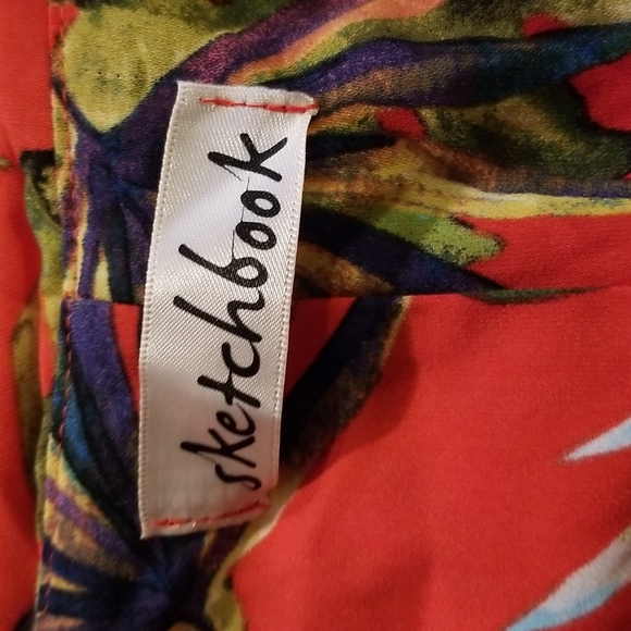 Sketchbook (boutique) wrap Romper with open back - Picture 7 of 10